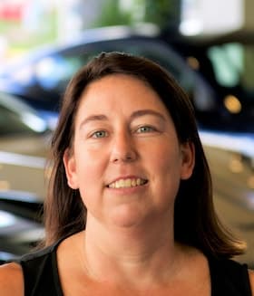 Photo of Jennifer Woodard