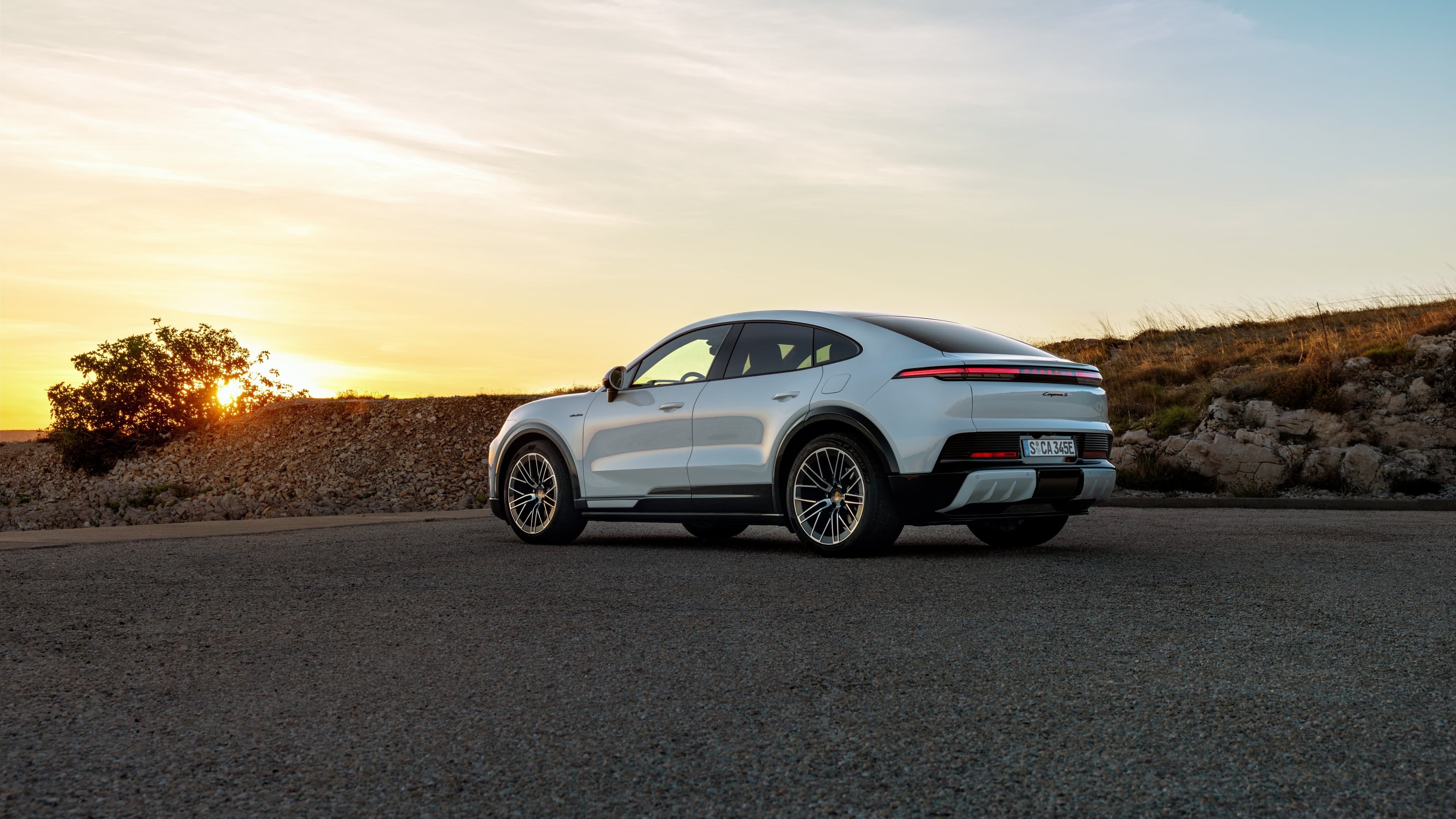 2026 porsche cayenne coupe electric